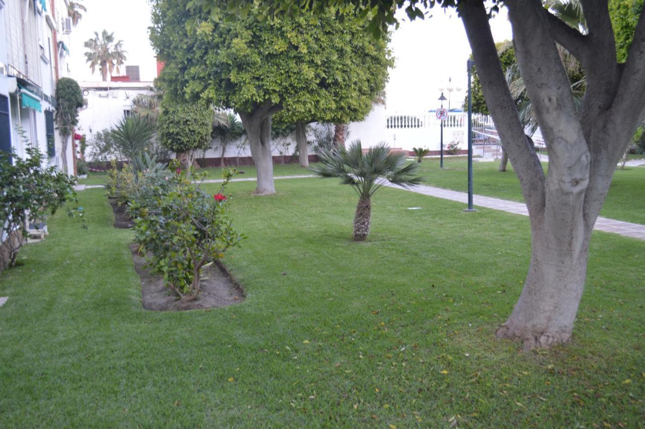 Apartamentos recién reformados al lado de la playa Benalmádena Exterior foto